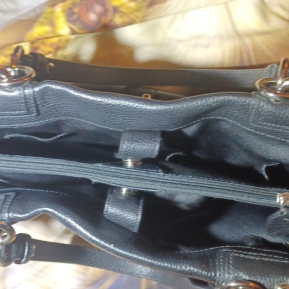 Coach Purse Model # H1173-F16531 - Picture 4 of 6